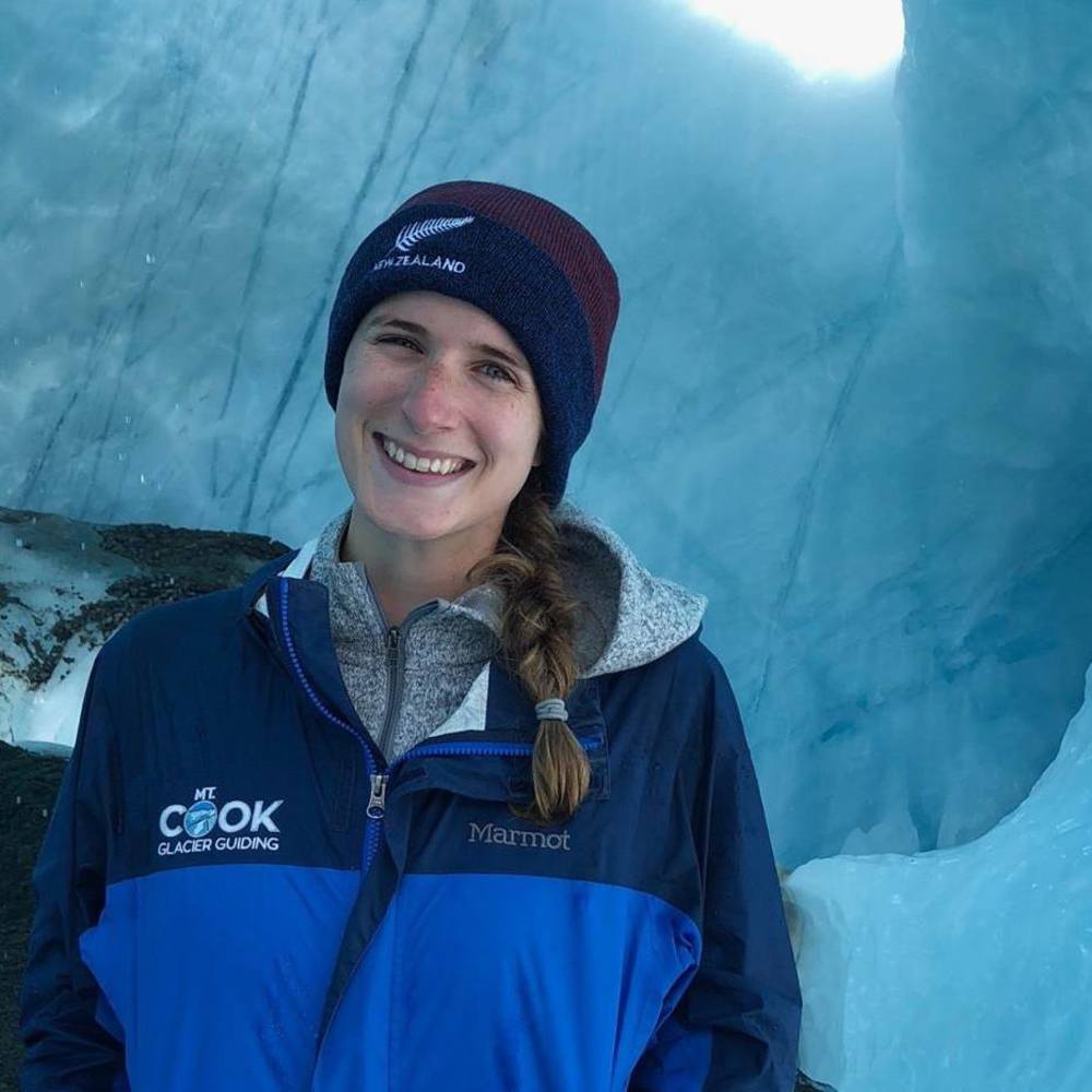 Meet your Posher, Lilly